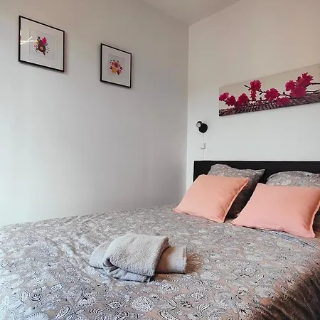 T2 Rénové, Calme&lumineux, 17e Appartamento Parigi